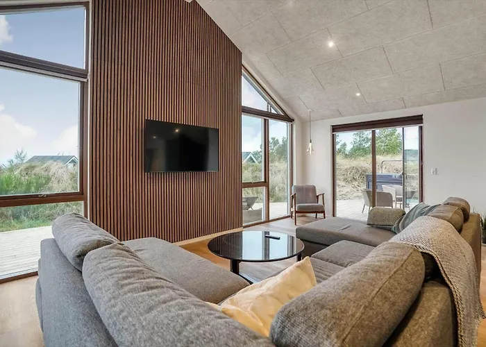 Bv323-blavand-gl-hovej-2-b * Blåvand